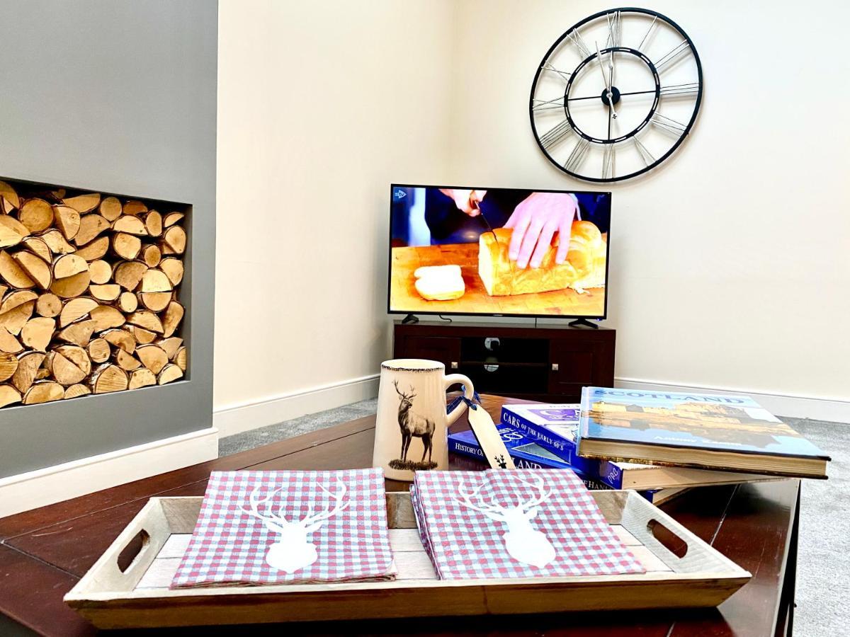 Serviced Accommodation Moray Lesmurdie House, Elgin - Free Parking, Free Wifi Exteriör bild